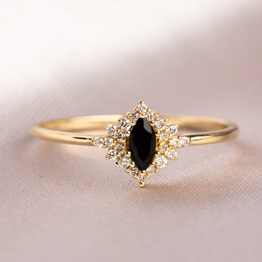 Solid Gold Bold Black Agate and Diamond Ring Sample Size 7