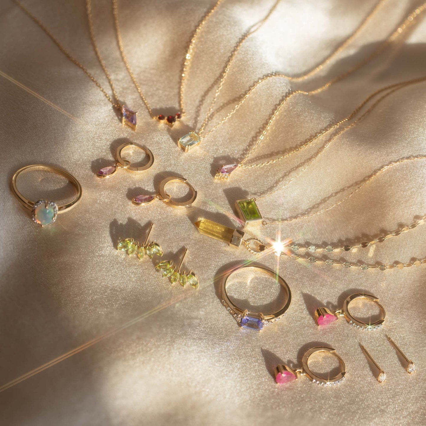 Solid Gold June Capsule Alexandrite Kite Necklace