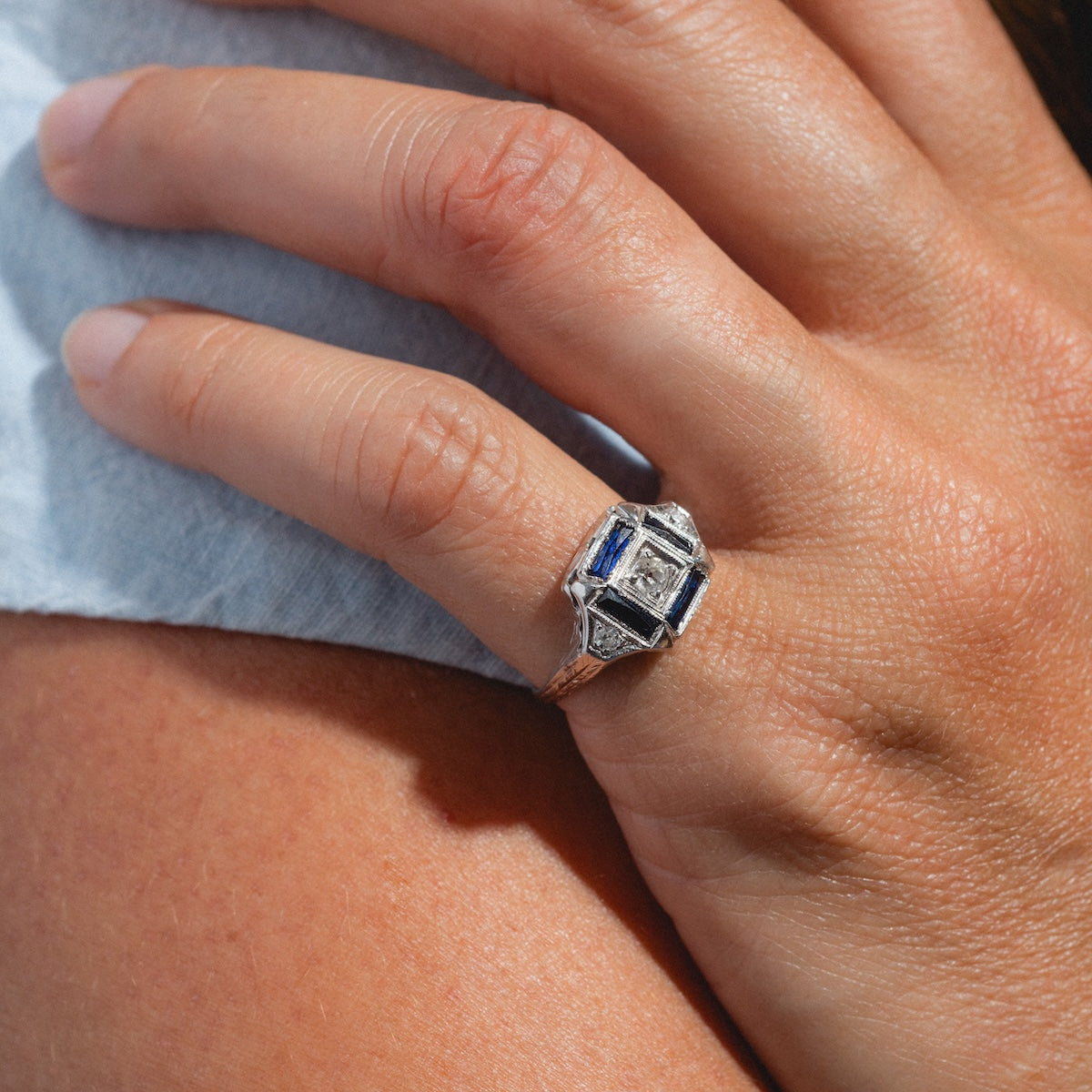 Vintage Belais 18k White Gold and Blue Sapphire Cocktail Ring Size 5.5