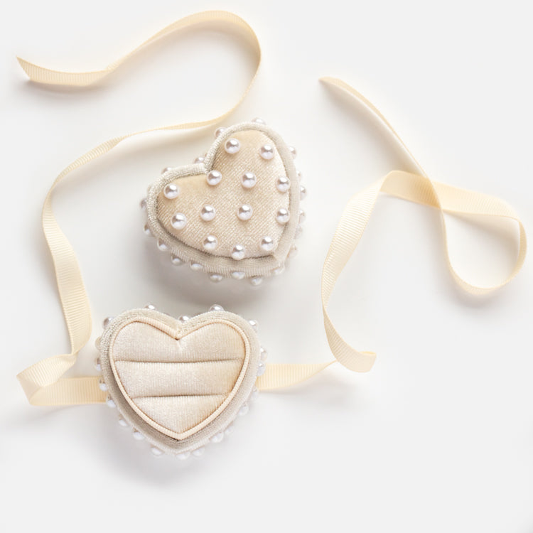 Heart Shaped Velvet Pearl Ring Box