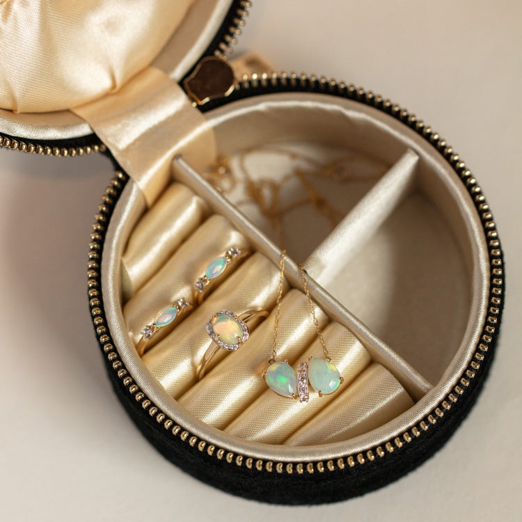 Solid Gold October Capsule Set with Free Gift