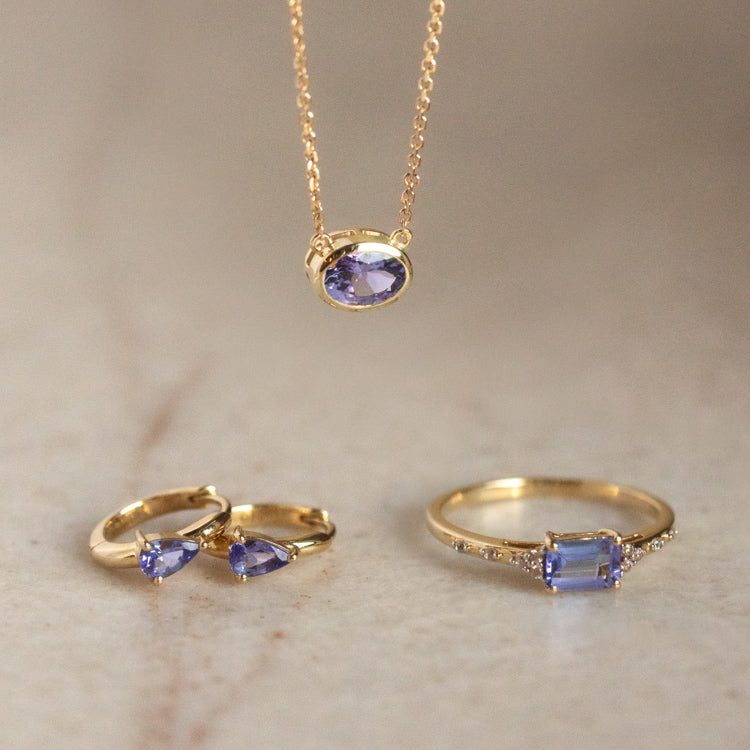 Solid Gold December Capsule Set with Free Gift