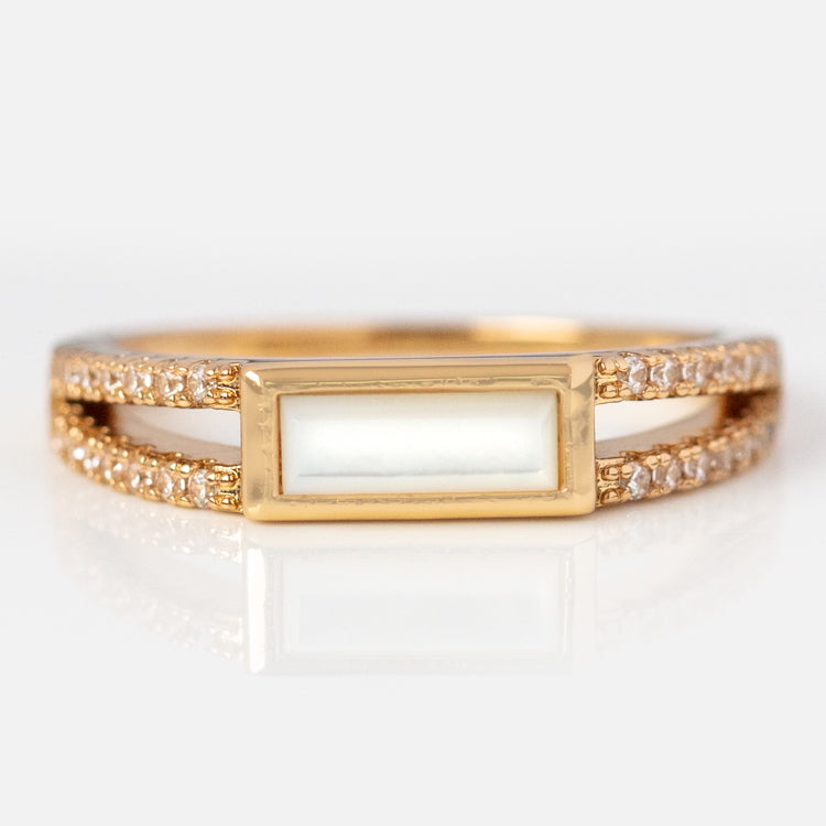 Double Band Cracked Mother of Pearl Ring