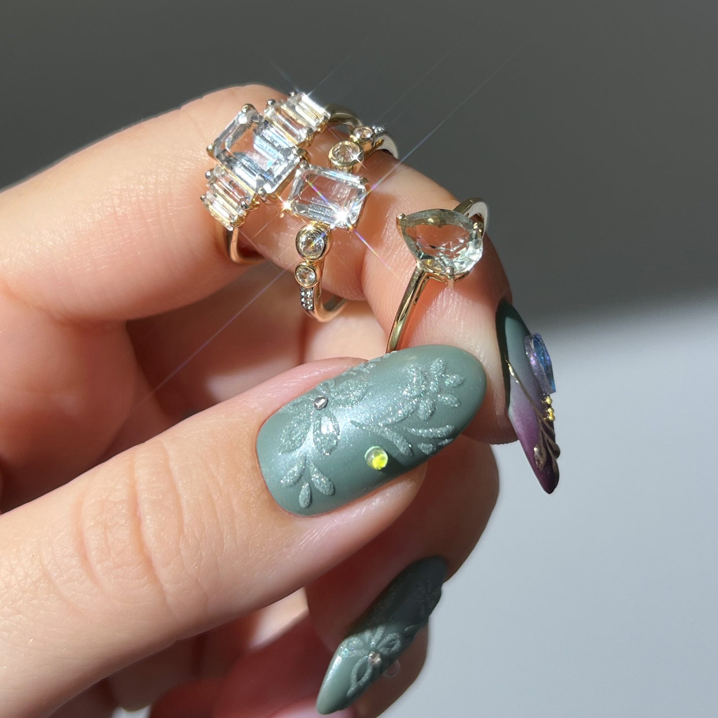 14k Classic Green Grandeur Nesting Ring Set