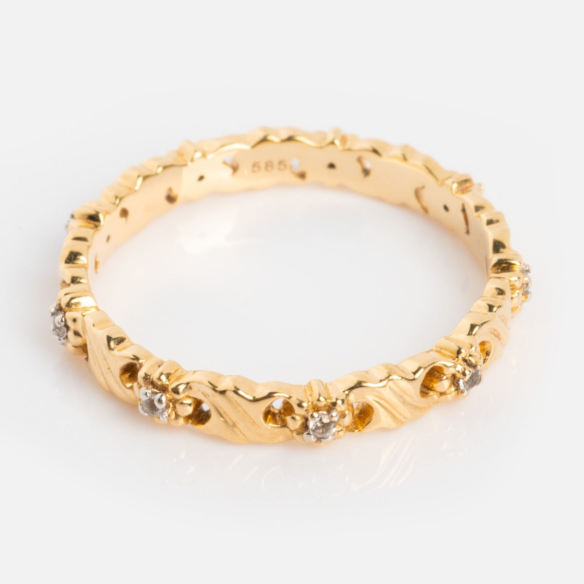 Solid Gold Vintage Inspired Sapphire Floral Band
