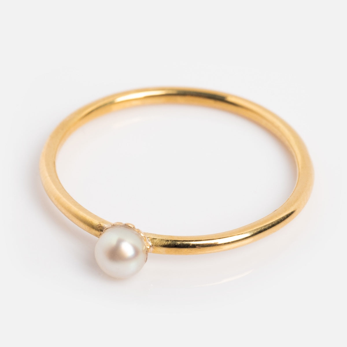Vintage 18k Delicate Pearl Stacking Ring Size 7.25