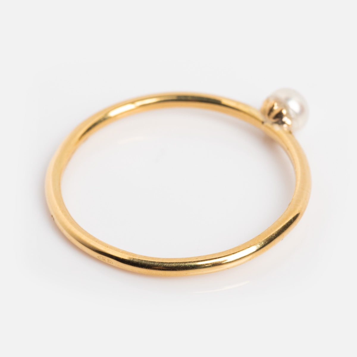 Vintage 18k Delicate Pearl Stacking Ring Size 7.25