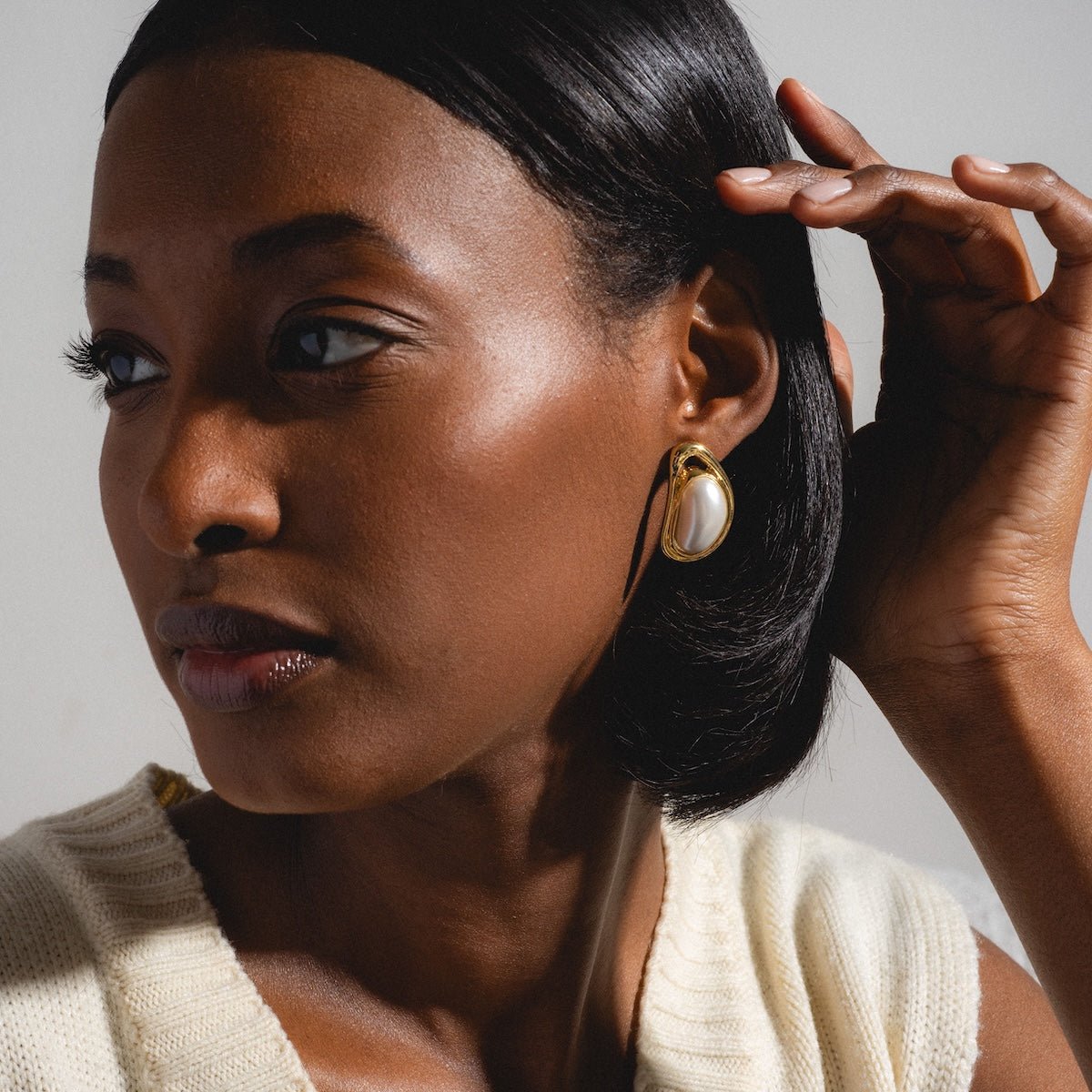 Valia Earrings