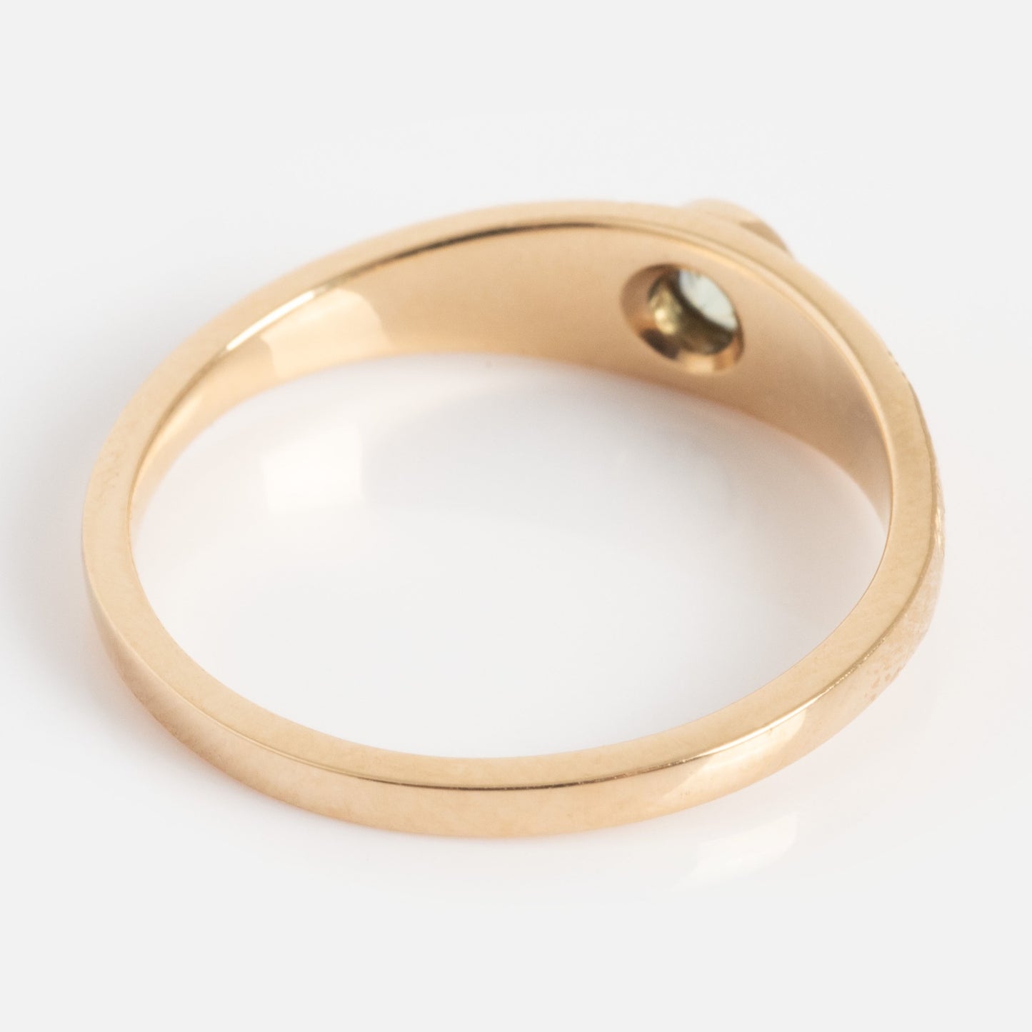 Crest Sapphire Ring