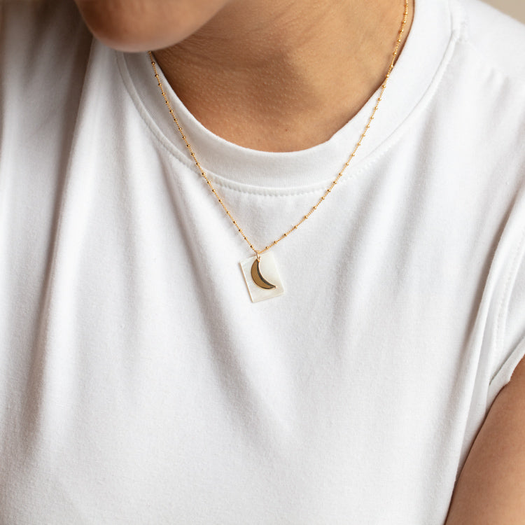 Noche Crescent Moon Necklace