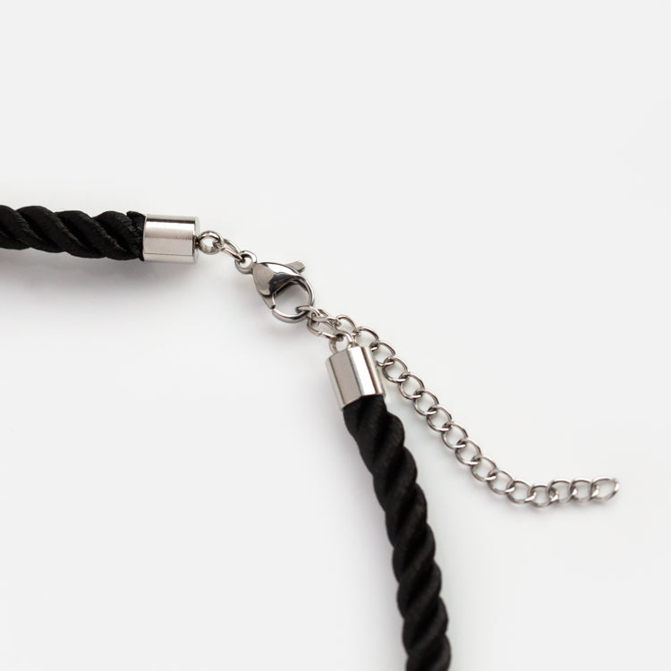 Cora Black Necklace
