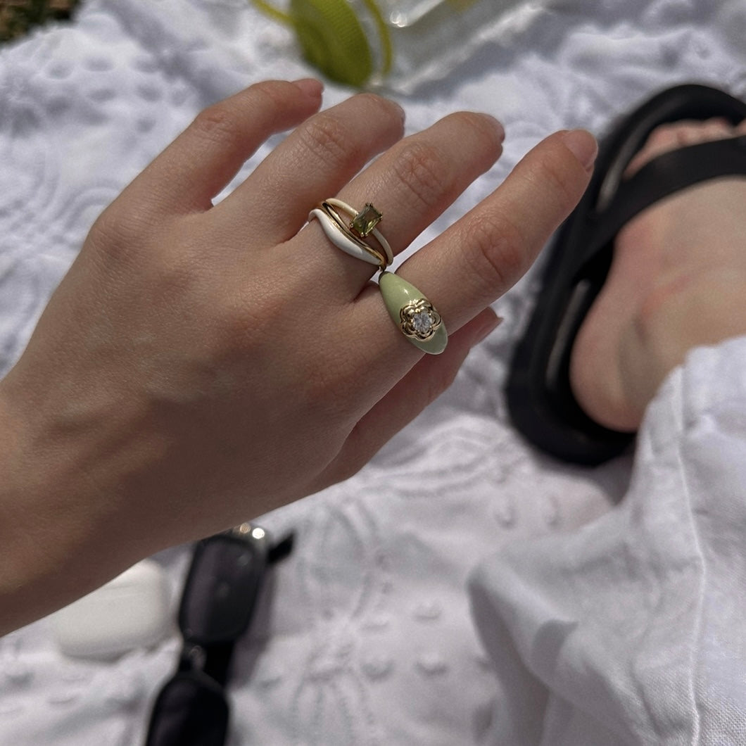Funky Floral Green Enamel Ring