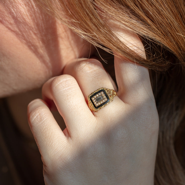 Vintage 18k Georgian Pearl and Enamel Mourning Ring Size 7