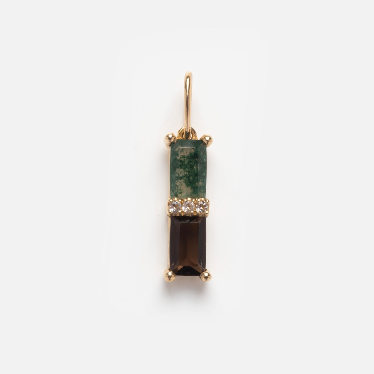 The Solid Gold Toi et Moi Aquatic Agate and Smoky Quartz Charm Sample showcases a vertical design with a rectangular aquatic agate, central clear gemstones, and a smoky quartz, all set in 9k solid yellow gold.
