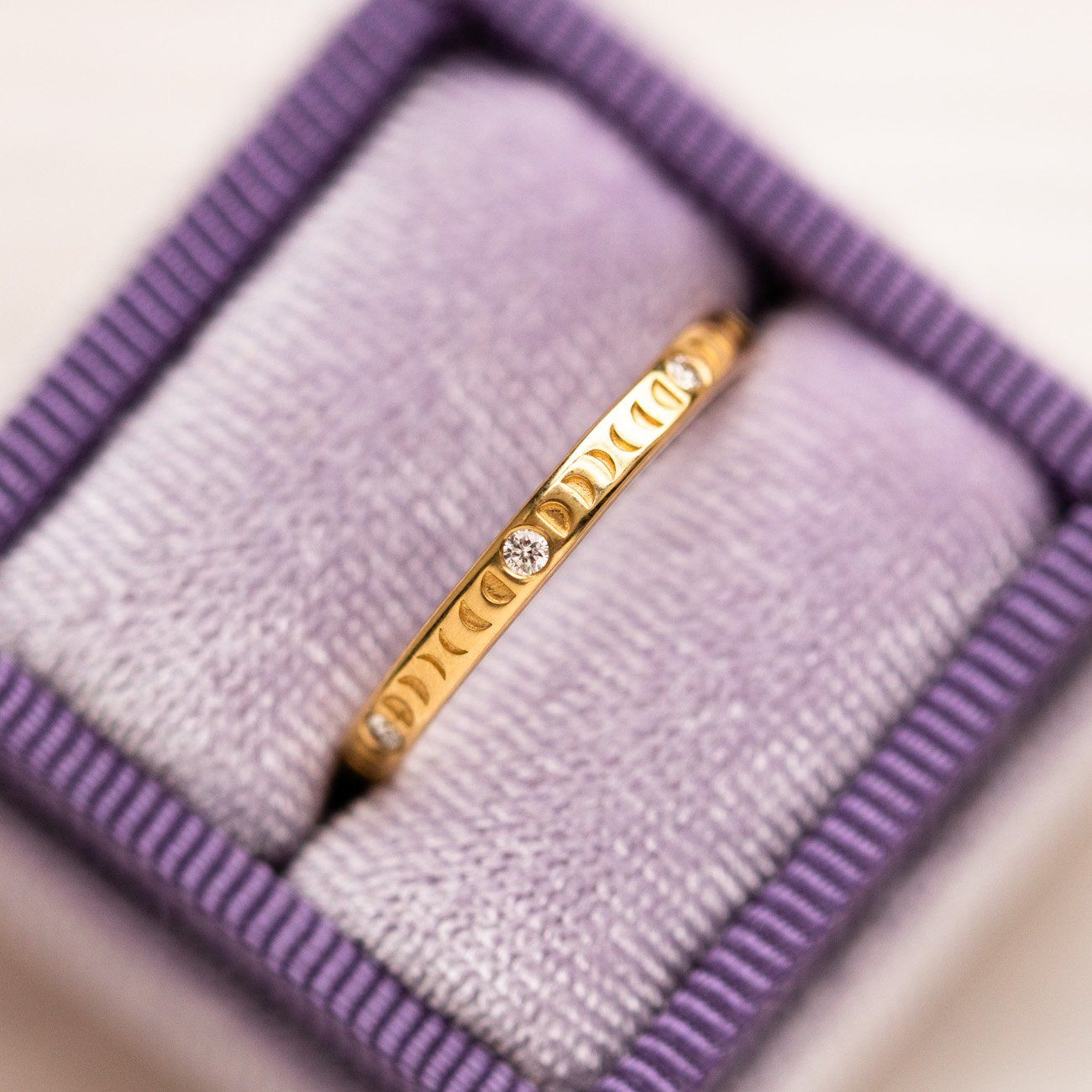 18k solid yellow gold moon phase ring full moon diamonds engraved band