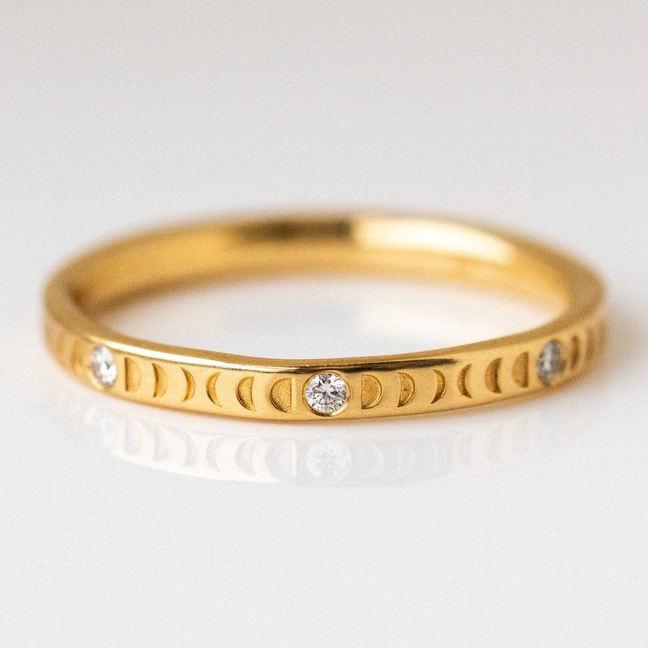 18k solid yellow gold moon phase ring full moon diamonds engraved band