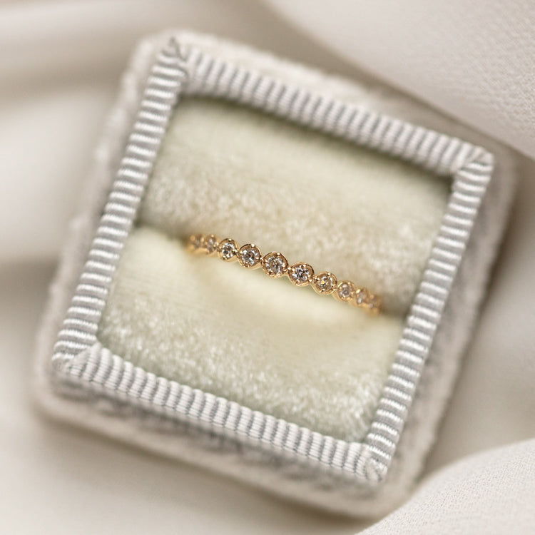 14k Classic Diamond Celebration Band