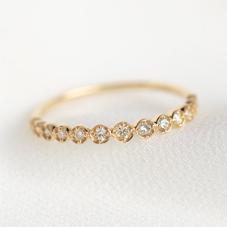 14k Classic Diamond Celebration Band