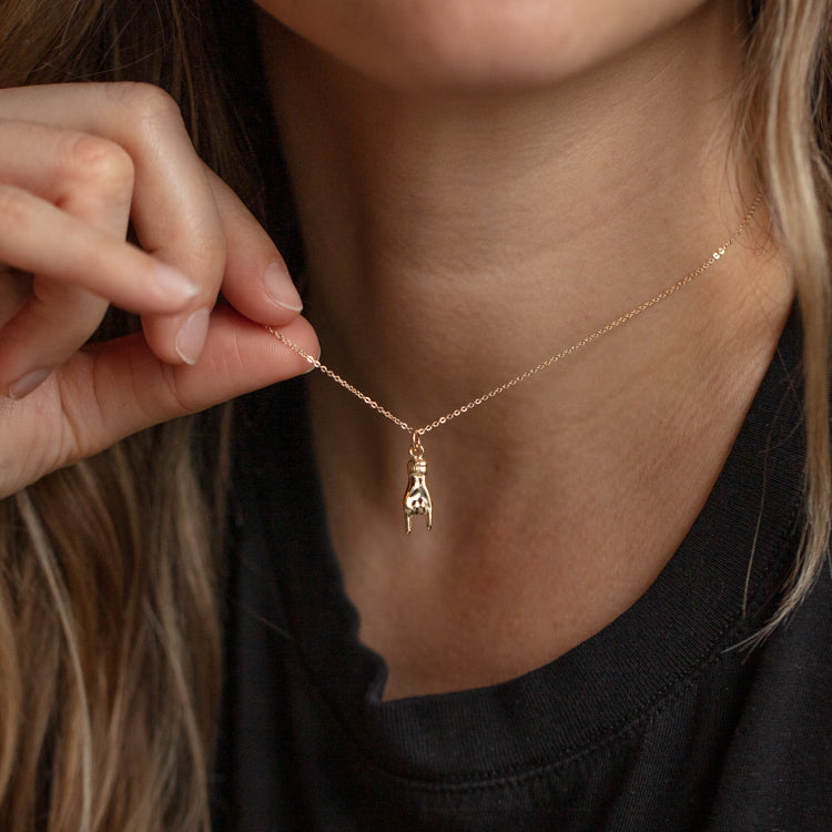 Golden Mano Cornuto Necklace