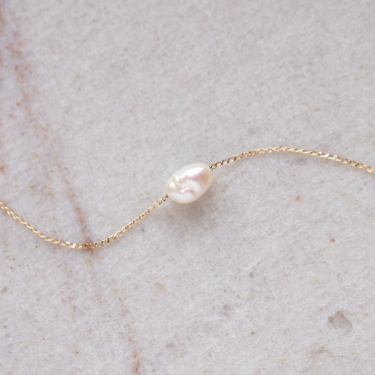 Solid Gold Single Pearl Chain Bracelet