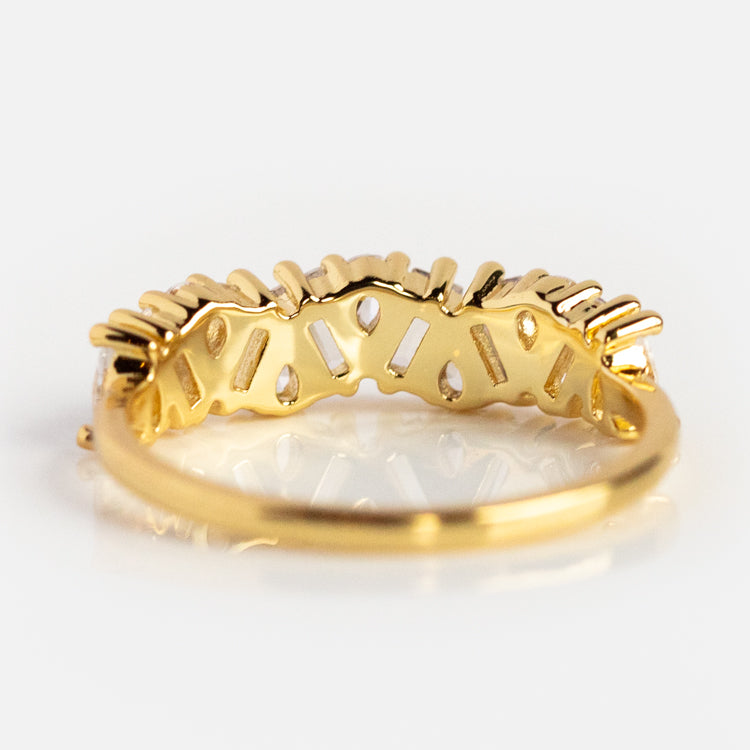 Vintage Glamour Statement Band