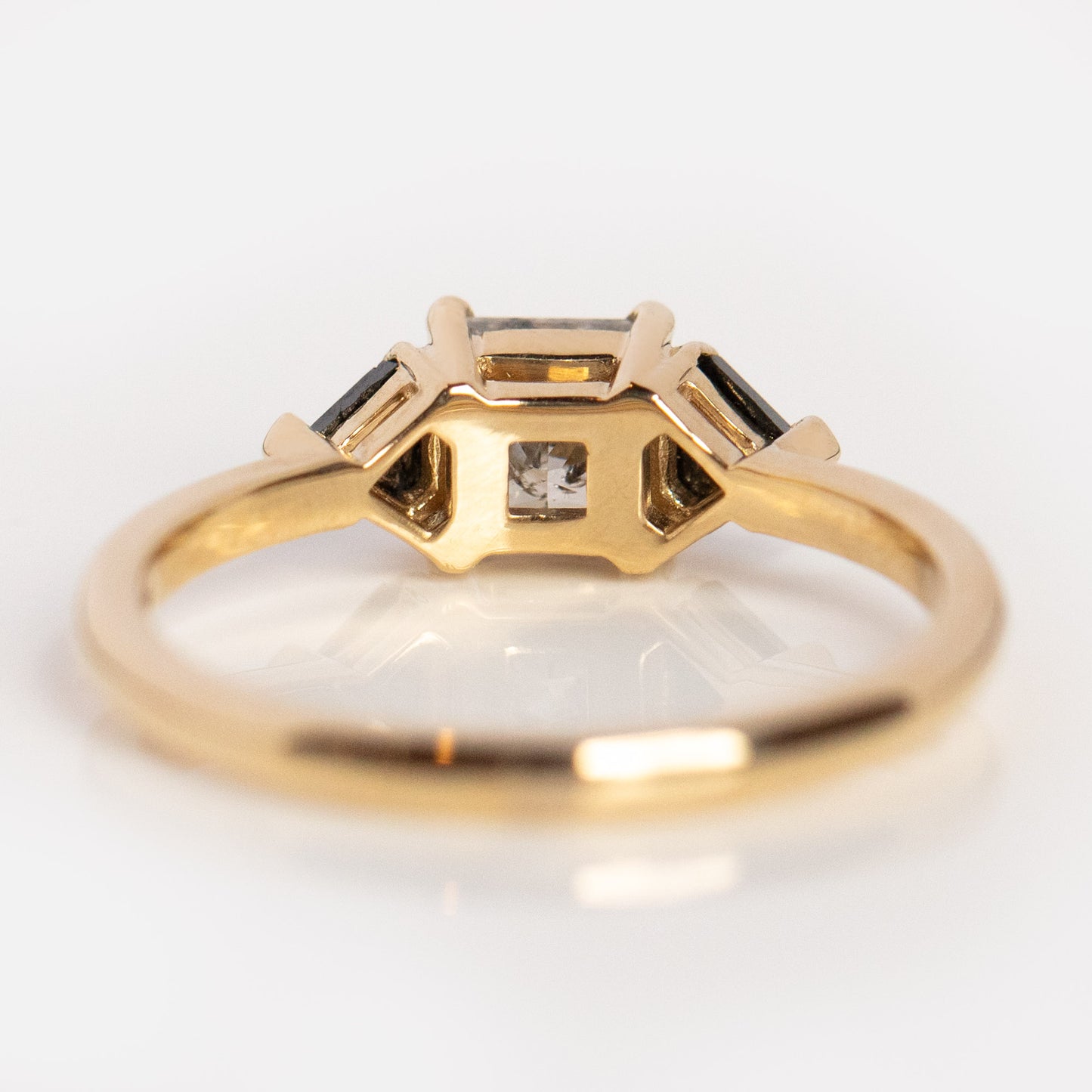 Jolie Diamond Ring