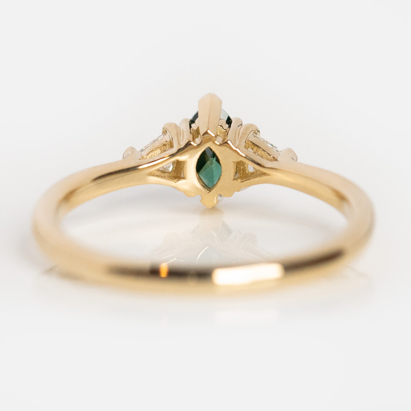 Magic Blue Green Diamond Ring