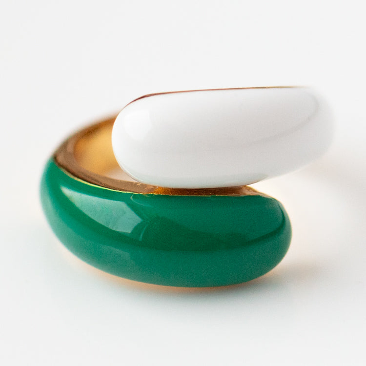 Crossover Ring