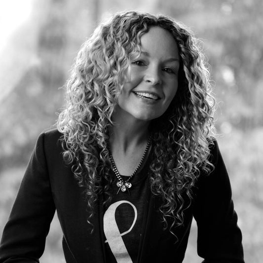 Designer Spotlight: Elizabeth Stone