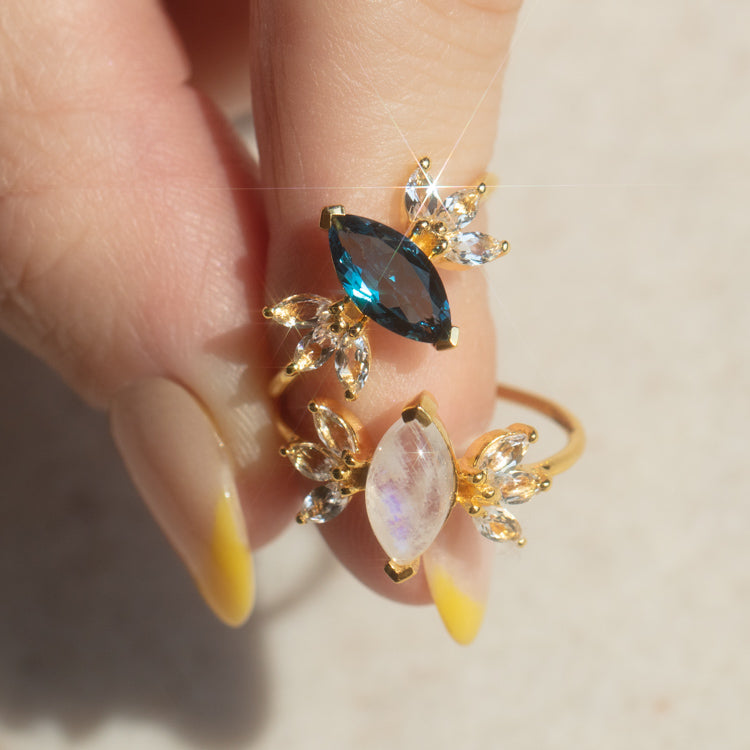 Gemstone Firefly Ring in Moonstone