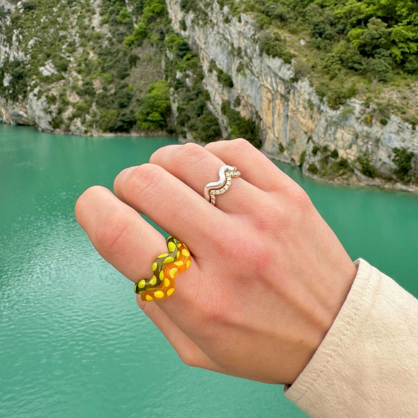 Single Wave Jelly Ring