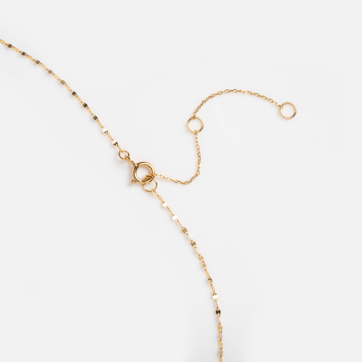 The Limited Edition Valentine's Day Solid Gold Hearts Gift Set is perfect for jewelry lovers. Presented in a charming heart-shaped box, it’s an elegant way to show your affection this Valentine’s Day.