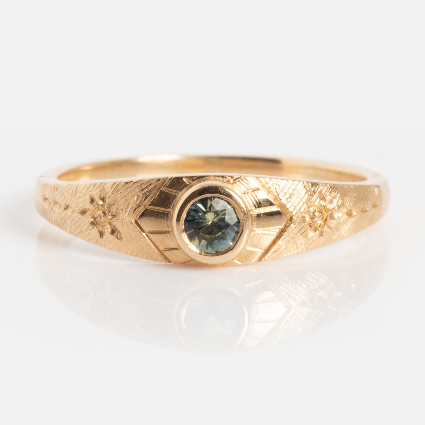Crest Sapphire Ring