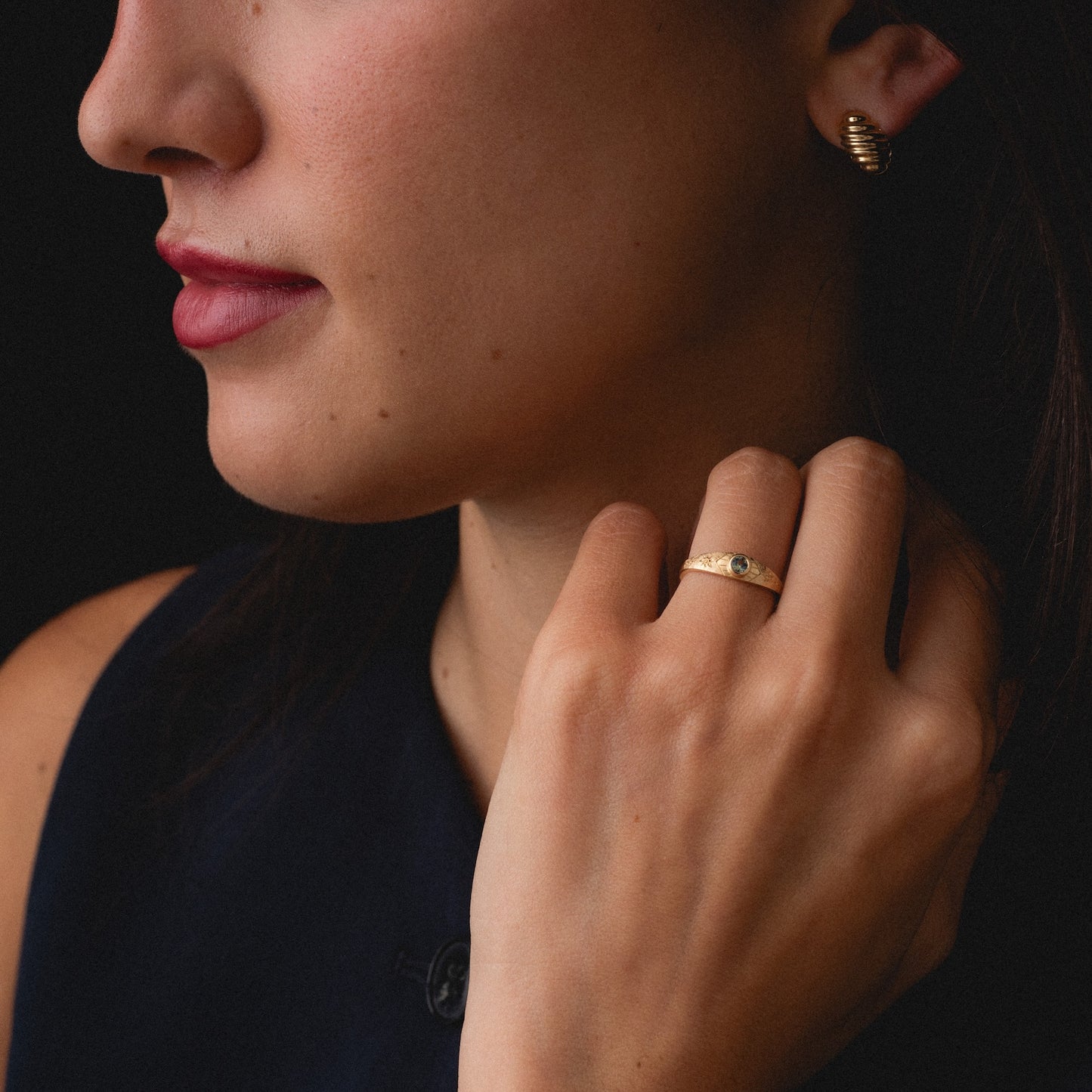 Crest Sapphire Ring