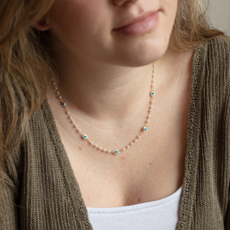 Dainty Pearl Necklace – The Glitter Cup