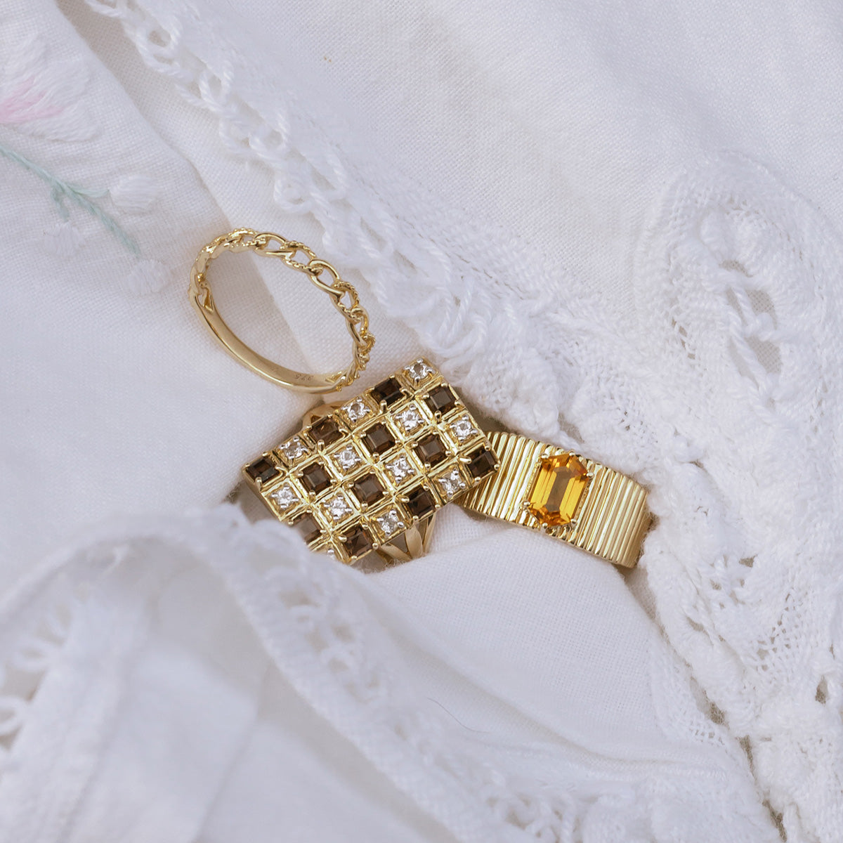 Solid Gold Textured Chain Link Ring