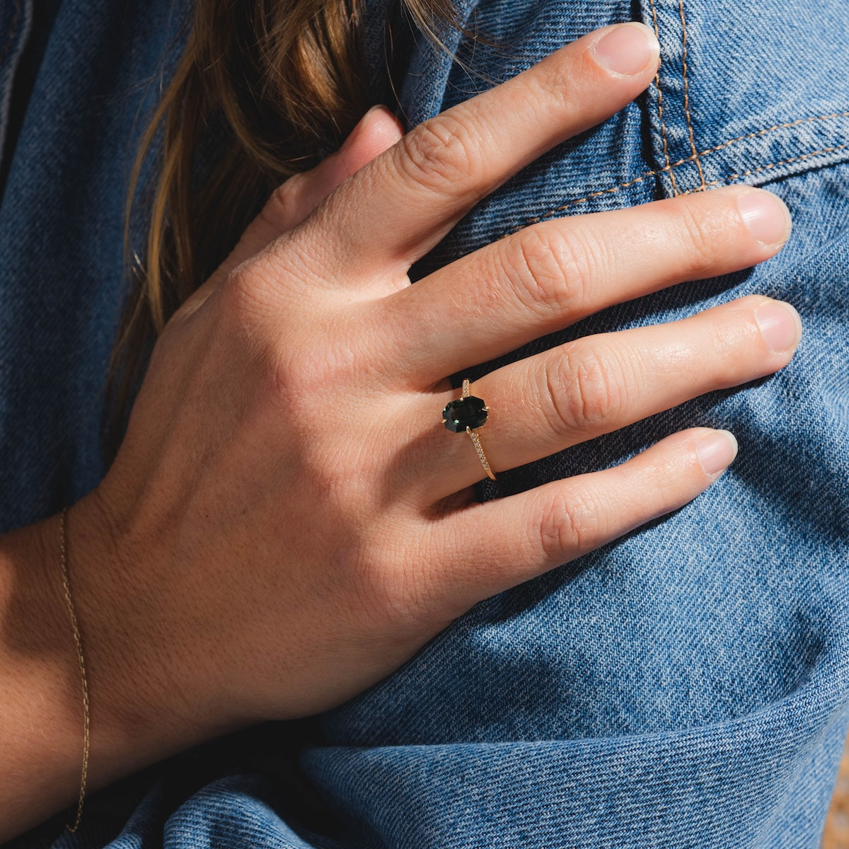 Fira Ring with Sapphire