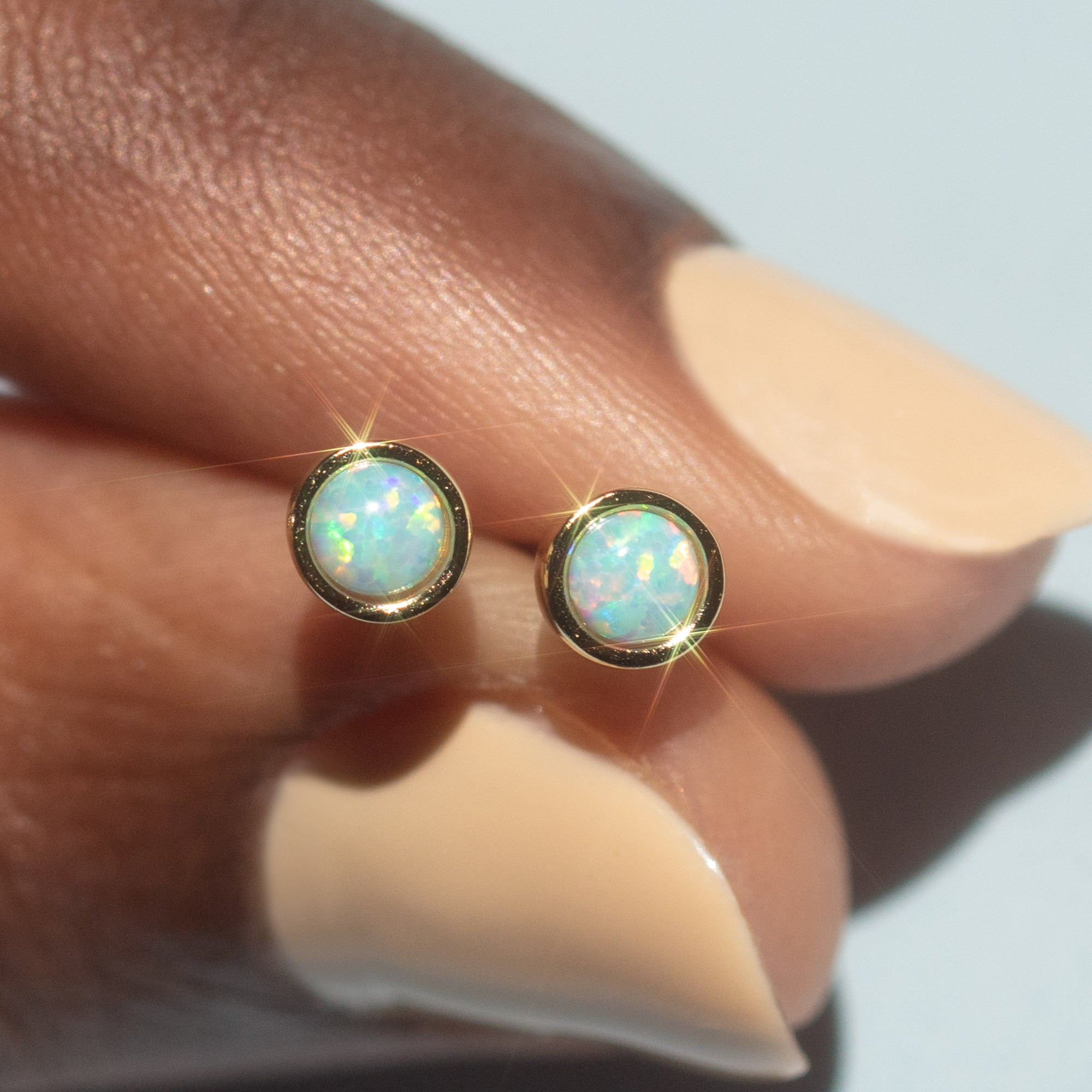 送料関税込【AMY O】Gemstone Duo Flat Back Stud Opal 国内発送 送料関税込【AMY O】Gemstone Duo Flat Back Stud Opal 国内発送