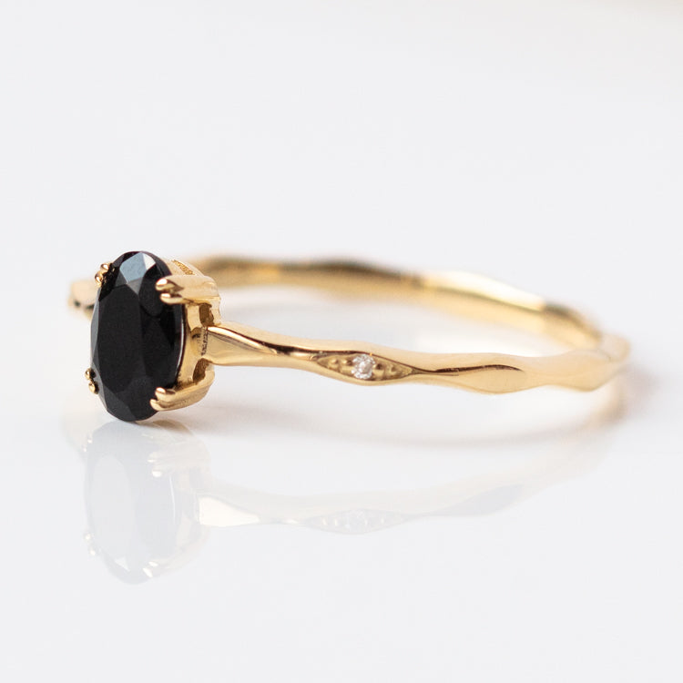 14k Black Agate and Diamond Ring