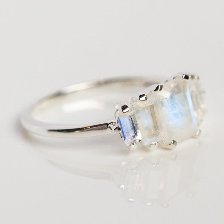 Large Vintage Platinum Moonstone Ring