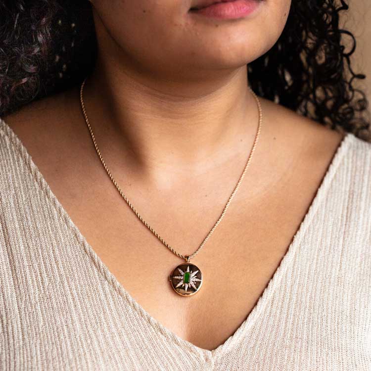 Starlight Locket unique yellow gold modern jewelry Elizabeth stone