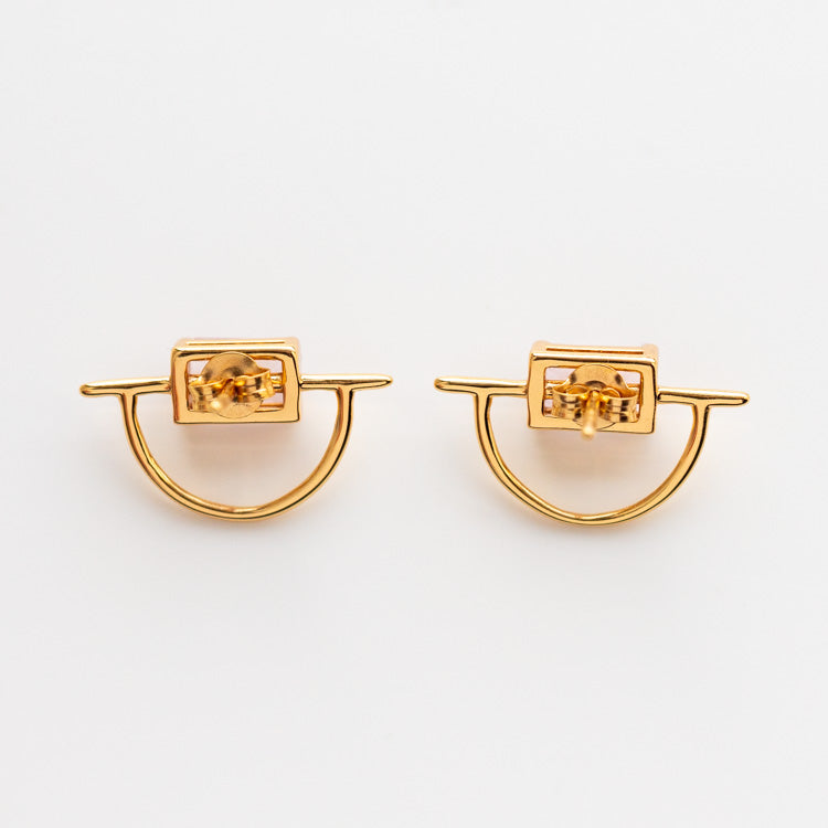 Horizon Earrings in Pink Amethyst yellow gold modern jewelry hailey gerrits