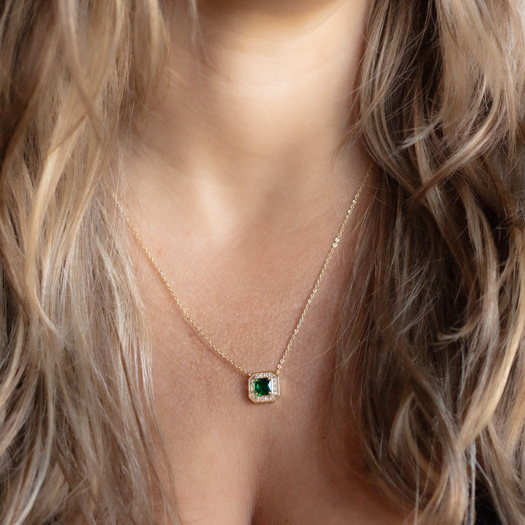 The Gatsby Necklace in Green