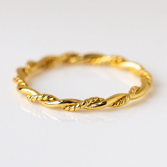 Twisted Ring simple dainty modern yellow gold jewelry