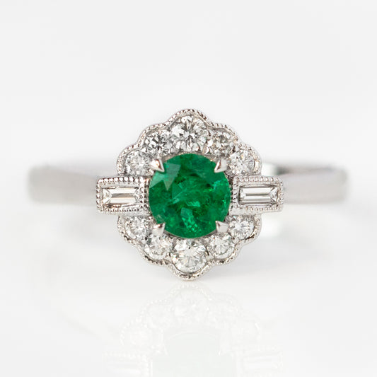 Vintage 18k Emerald and Diamond Cluster Ring Size 6.5